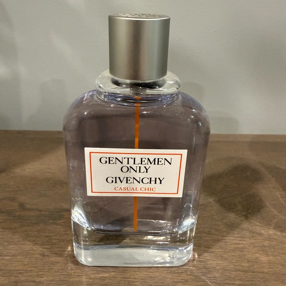 Givenchy Gentlemen Only Casual Chic Fragrance - 100ML (3.3 oz)